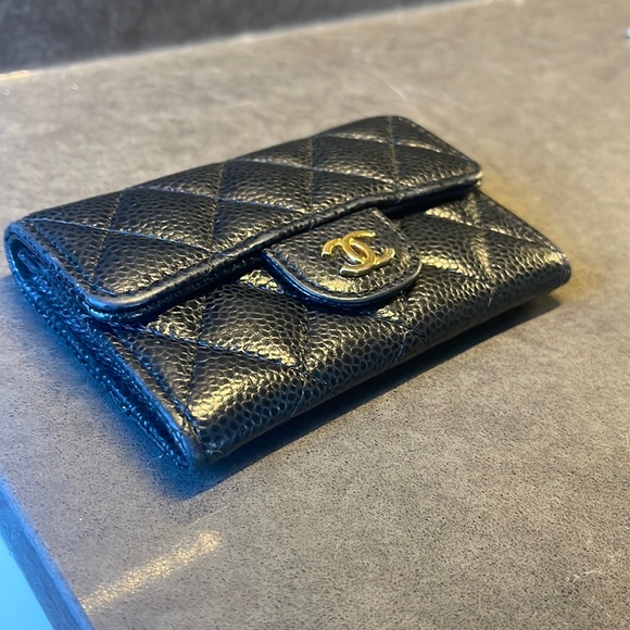 ⭐️SOLD to a lovely buyer ⭐️ AUTHENTIC Chanel Flap Card Holder - Picture 16 of 16